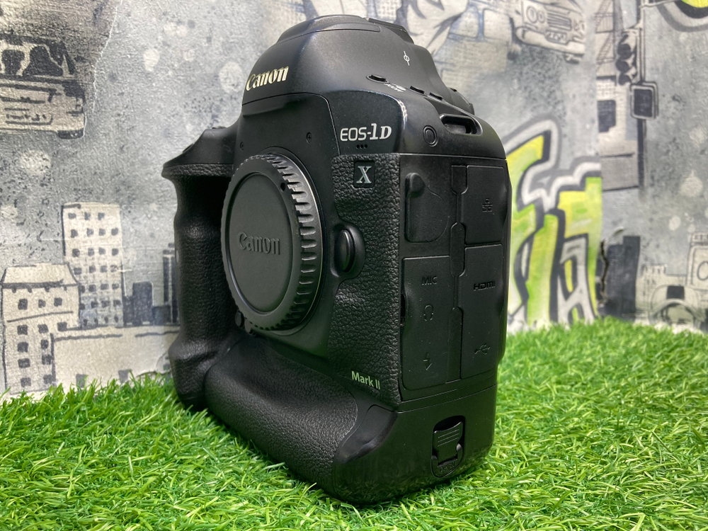 Canon EOS 1D X Mark II 731.000 кадров
