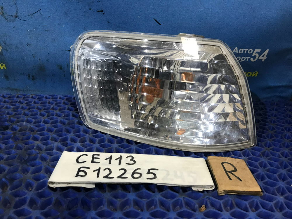 Габарит правый TOYOTA COROLLA 1997-2000