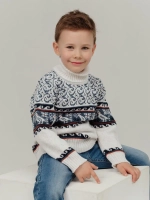 Свитер вязаный с горлом