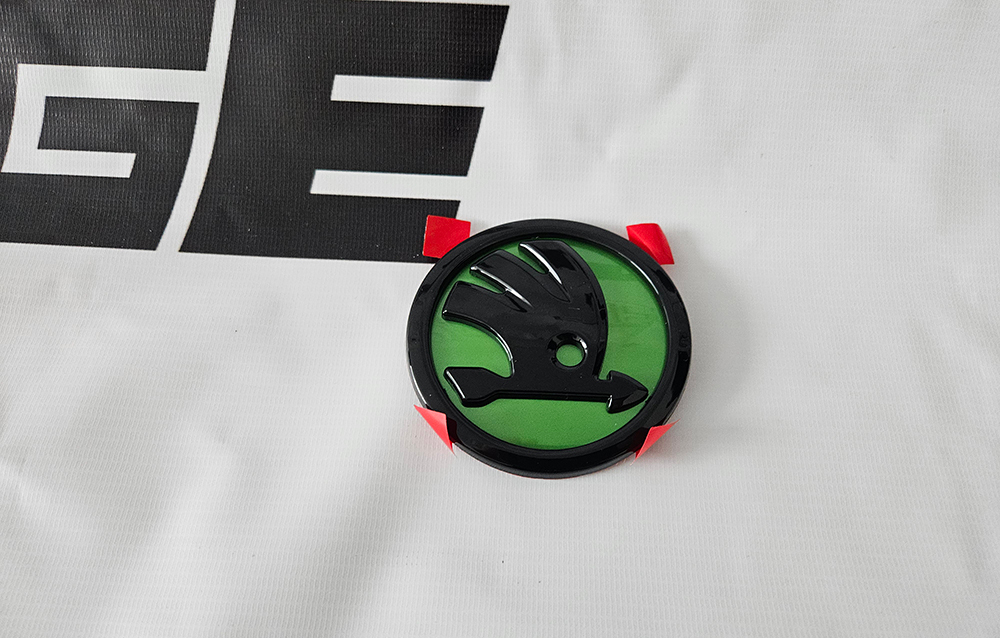 Шильдик Skoda стандартный 90мм