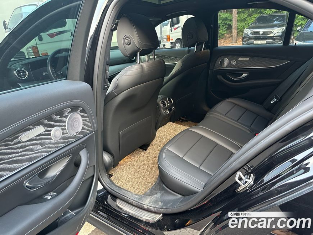 Mercedes-Benz E-Class W213 E350 4MATIC AMG Line Editions (12.2020)
