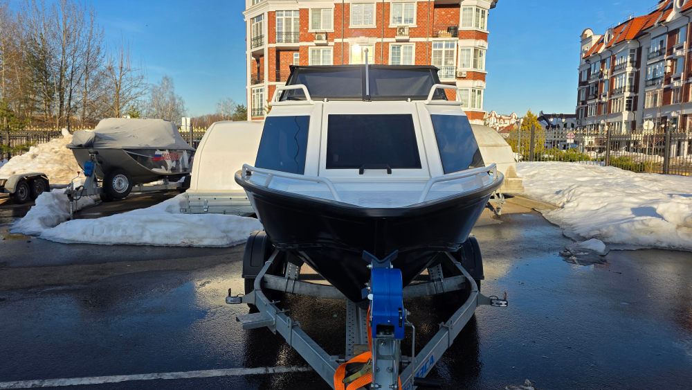 Лодка Беркут M-HT + Прицеп МЗСА 81773G.031. В наличии