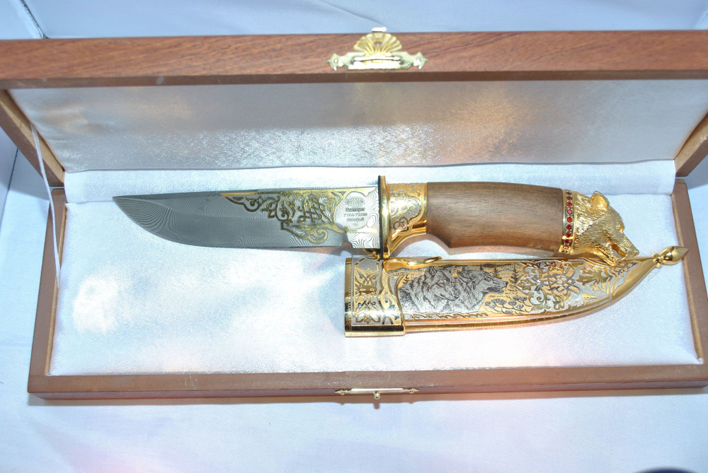 Нож украшенный  "Подарок охотнику" Златоуст