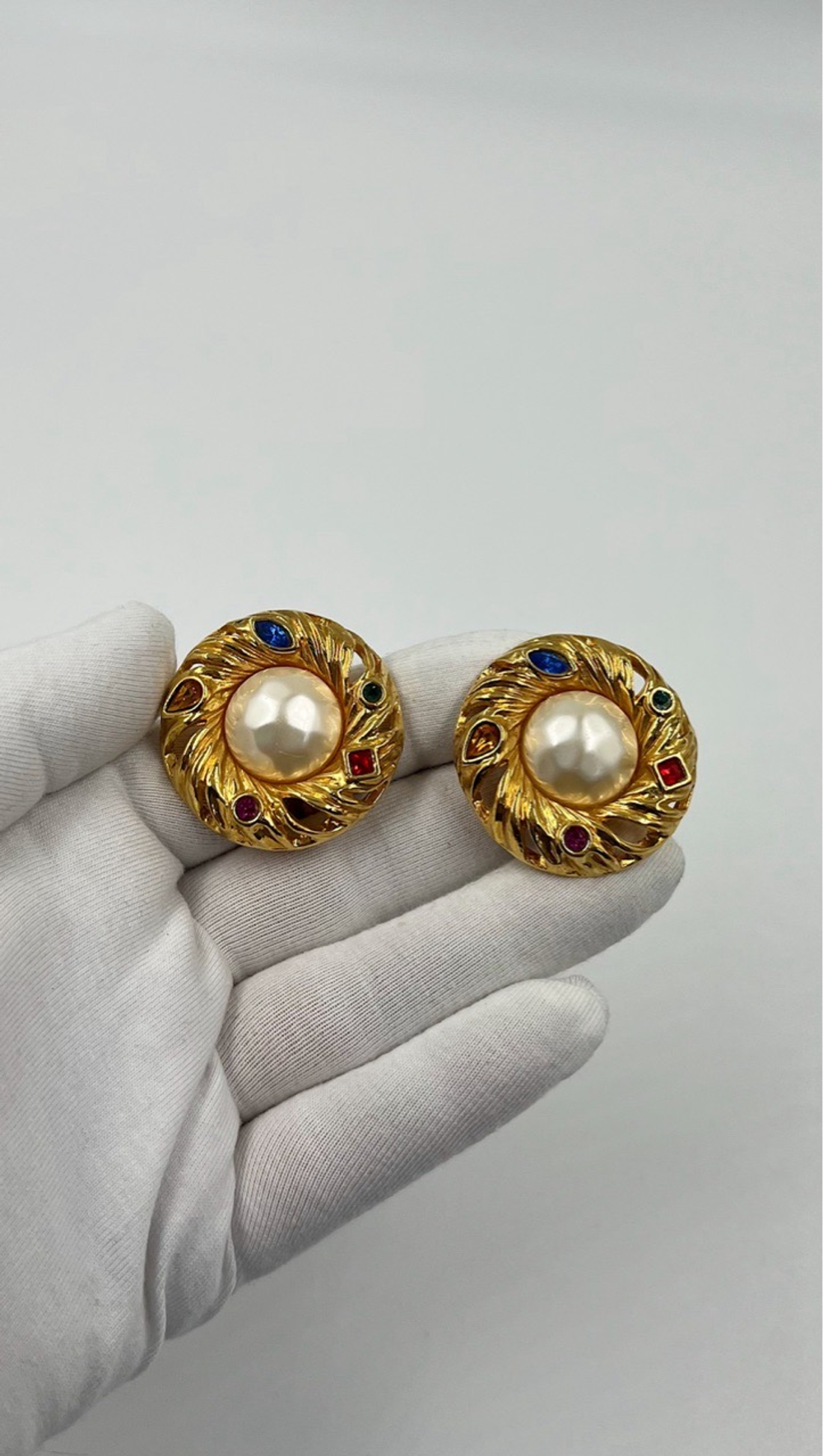 Клипсы Yves Saint Laurent