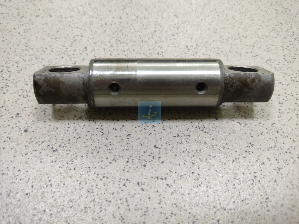 Ось коромысла впускных клапанов 840.1007091