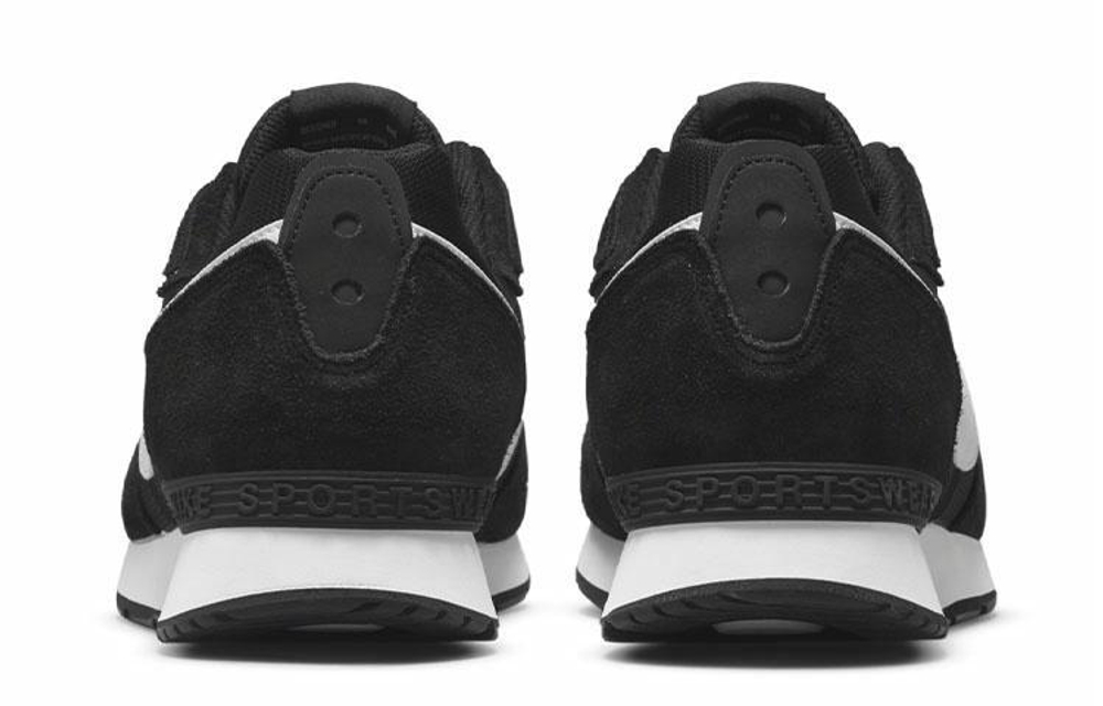 Кроссовки Nike Venture Runner