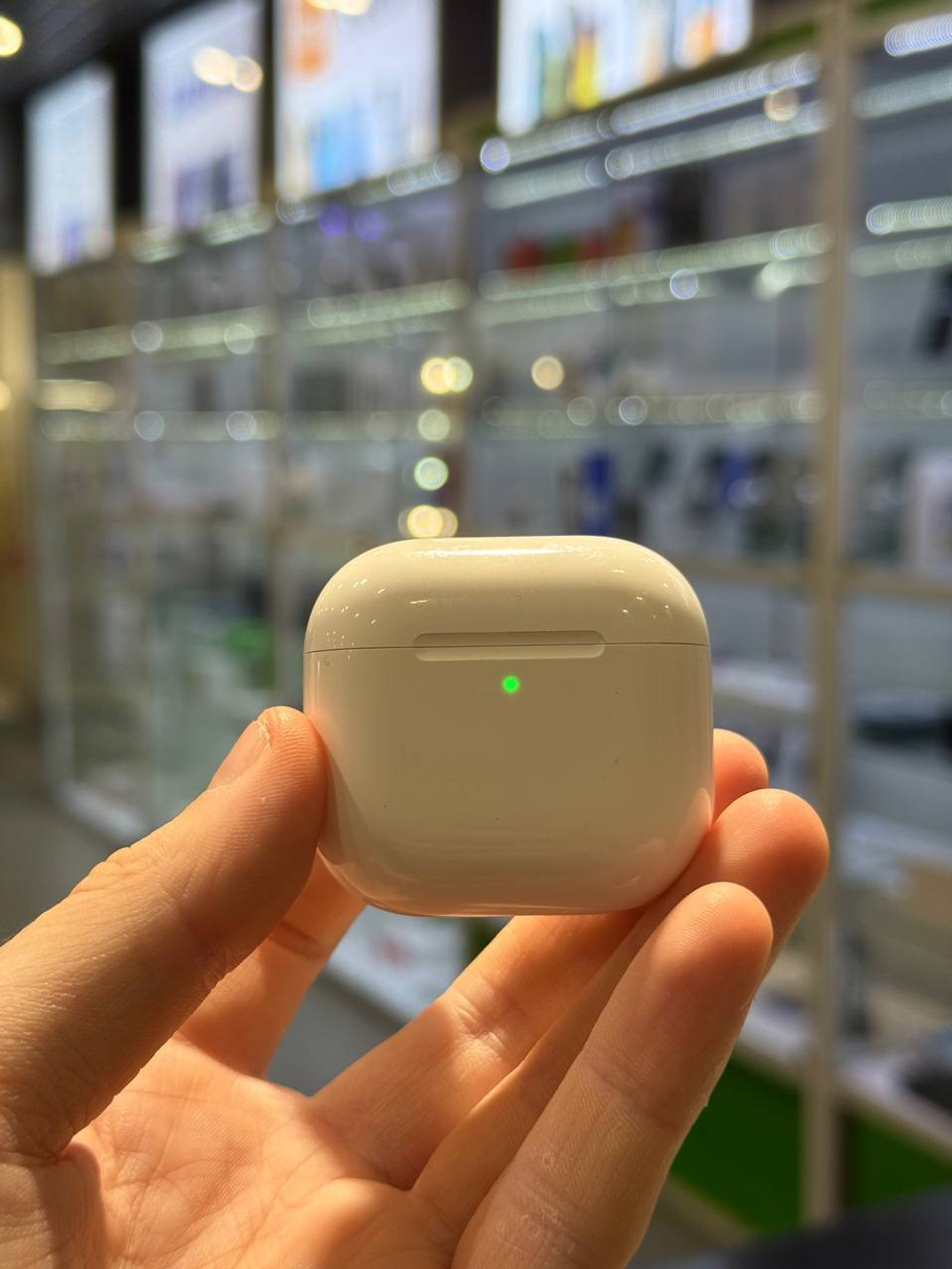 Apple AirPods (4rd generation) with Active Noise Cancellation (ANC) Б/У