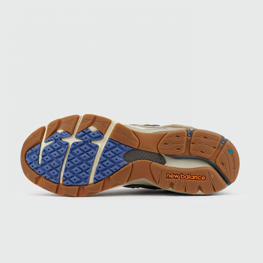 кроссовки New Balance 990 v3 x Bodega