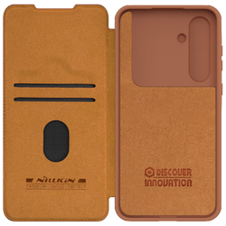 Кожаный чехол книжка коричневого цвета от Nillkin для Samsung Galaxy S24 FE, серия Qin Pro Leather с защитной шторкой для камеры