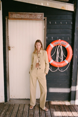 ZARA КОРОТКАЯ КУРТКА С ПОДПЛЕЧНИКАМИ, РЫЖЕВАТО-КОРИЧНЕВЫЙ