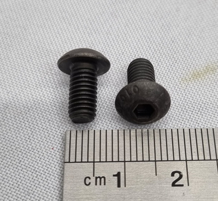 Винты крепления стопора курка