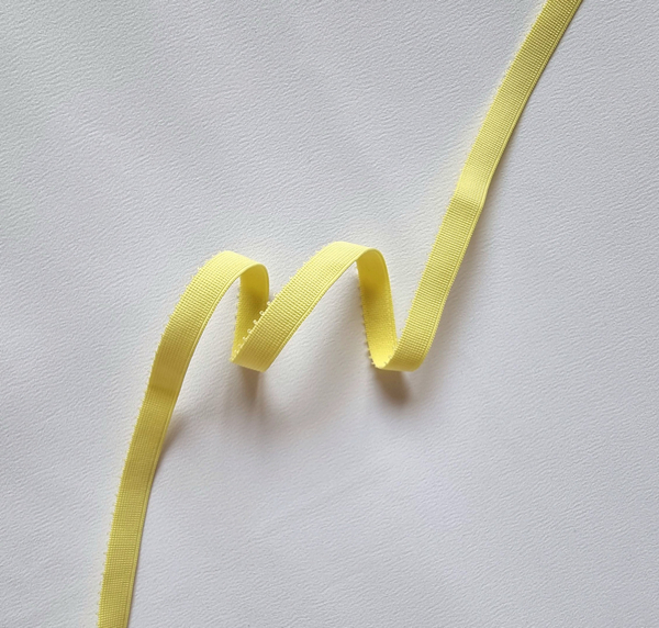 Ажурная плотная светло-жёлтая резинка 10 мм