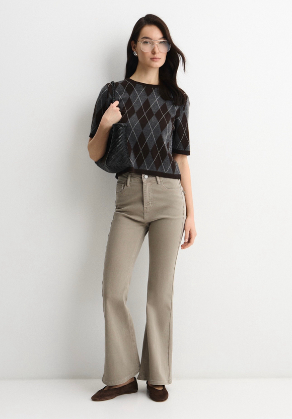 Джинсы клеш М7 бежевый