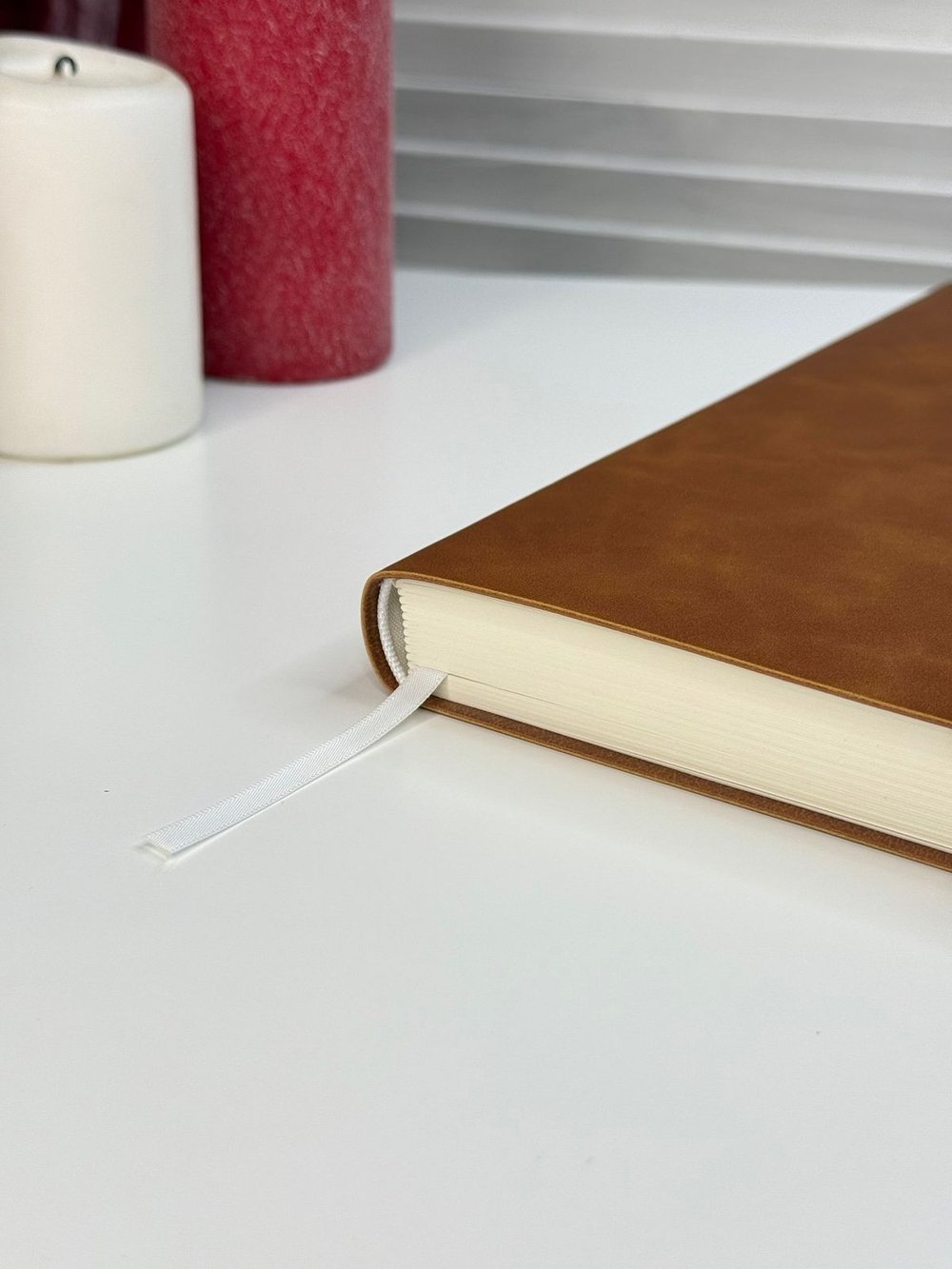 Блокнот А4 200л. (400страниц) без разлиновки Коричнево-желтый (К44-936A)