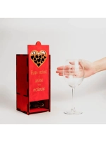 Бокал для вина с гравировкой в подарочной упаковке