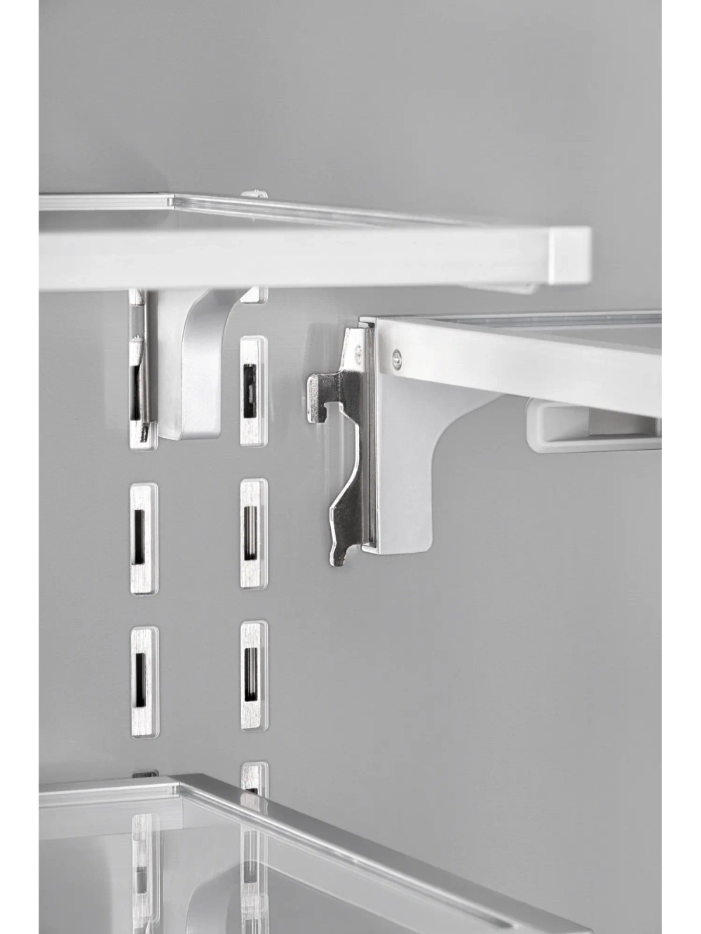 Встраиваемый холодильник Hiberg S-RFQ 800 W