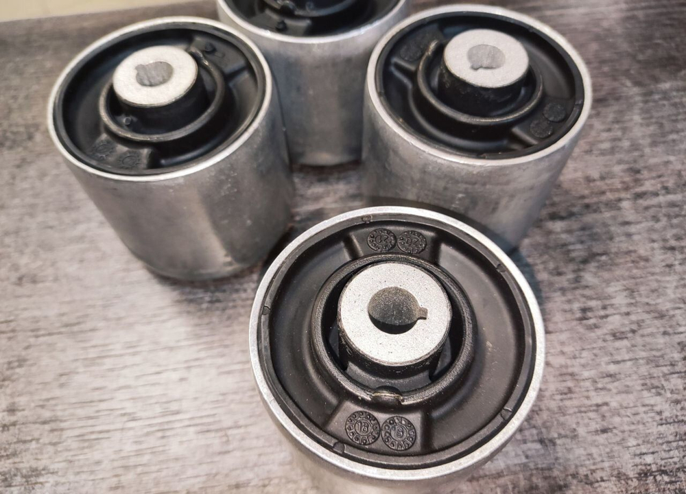 Сайлентблок заднего нижнего рычага зад AudI A6 C7