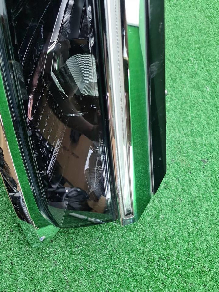 Фара правая VW Talagon (2021-н.в.) LED