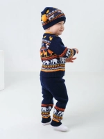 Костюм вязаный