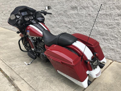Road Glide Special 114 (2020) Billiard Red/Stone Washed White