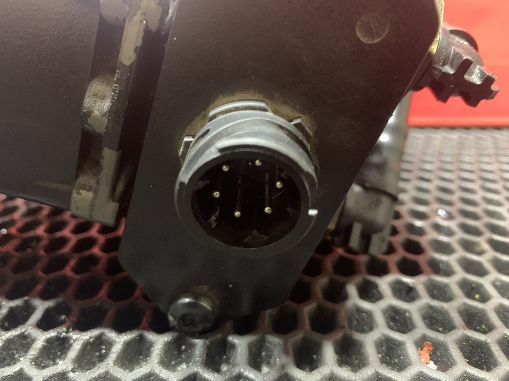 Осушитель воздуха в сборе 2023г