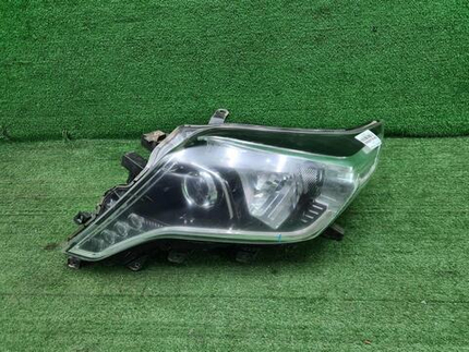 Битая Фара левая Toyota LC Prado 150 (13-17) LED