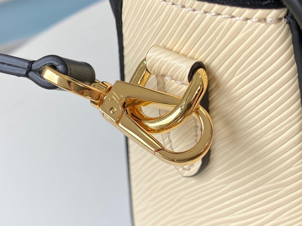 Louis Vuitton Twist MM