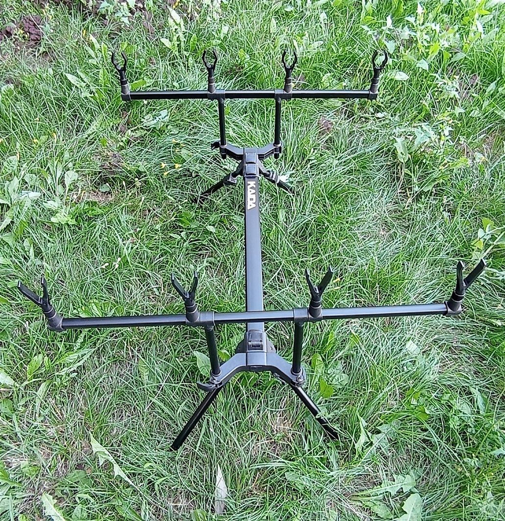 Под для рыбалки ,род-под для удилищ, держатель для удочек, подставка для 4 удилищ. Место под "Ушки" на резьбе