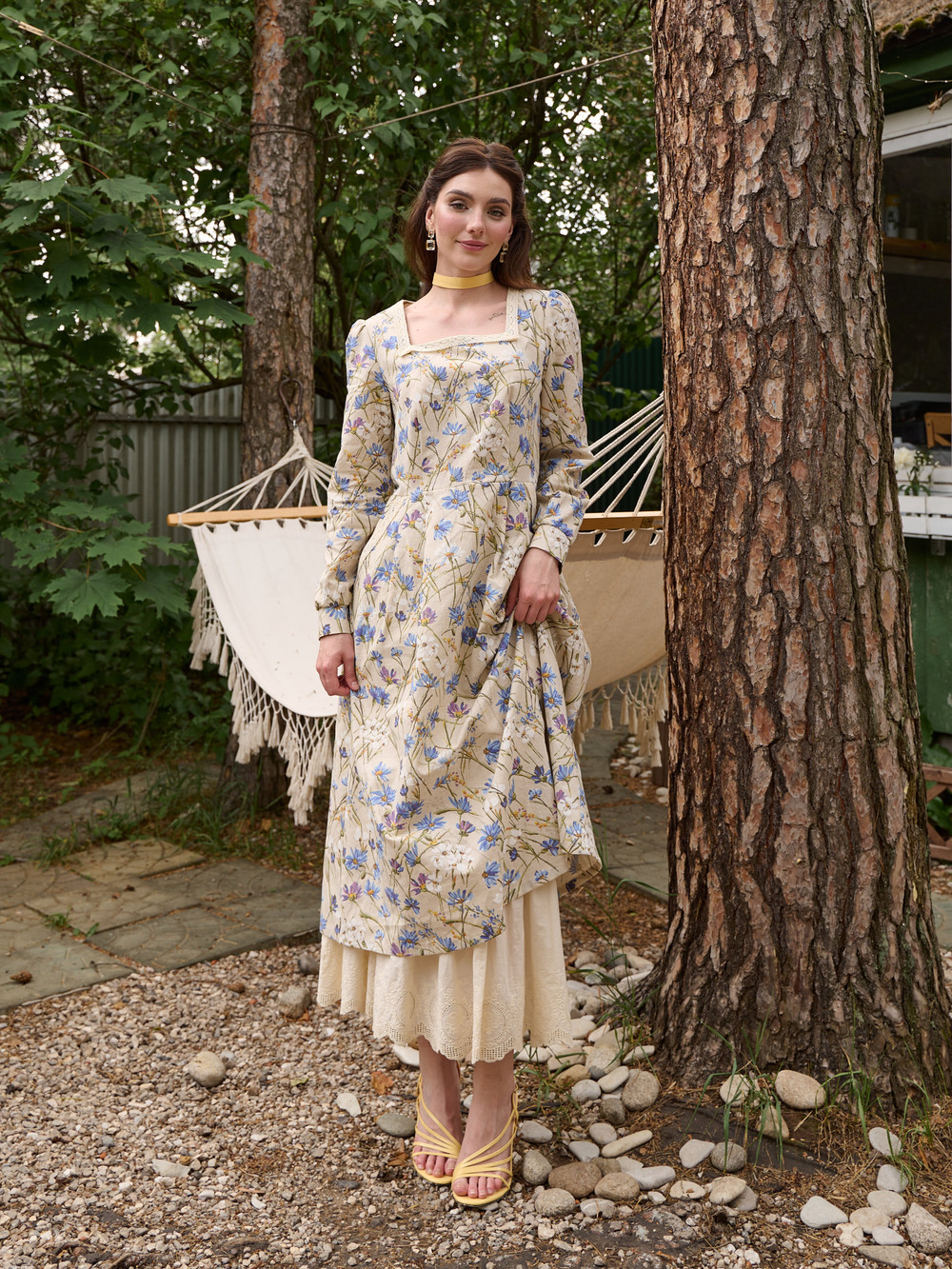 Платье лен с квадратным вырезом