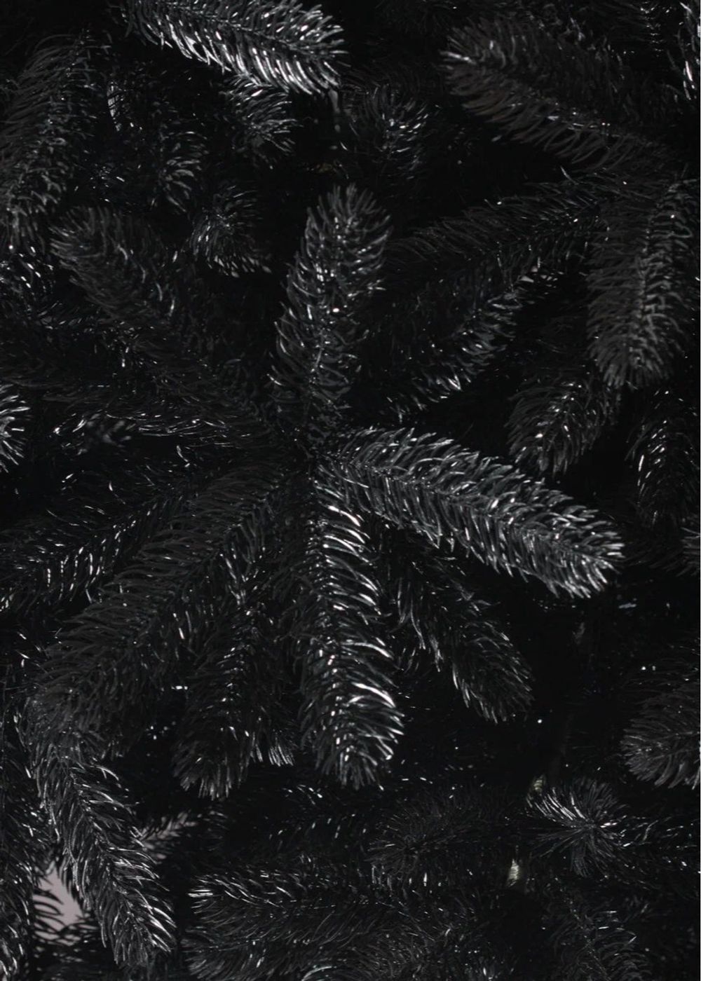 Искусственная черная елка «Фэнтези» (Литая хвоя) 185 см / 1,85 м