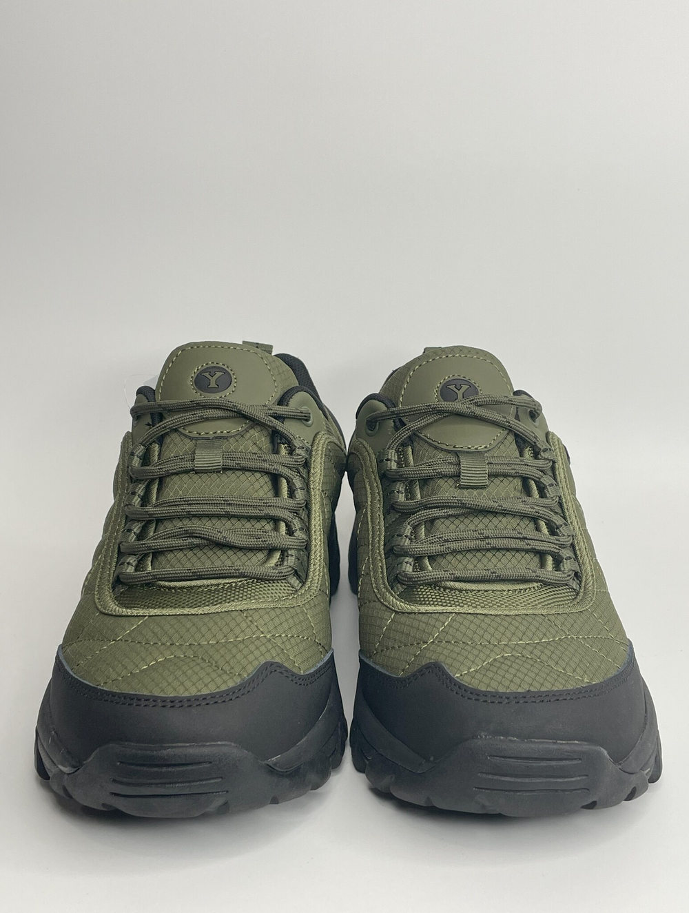 Кроссовки New Yike с подошвой Vibram