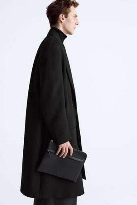 ZARA КЛАТЧ В МИНИМАЛИСТИЧНОМ СТИЛЕ, ЧЕРНЫЙ