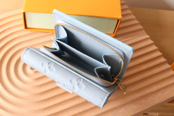 Louis Vuitton Metis Compact Wallet