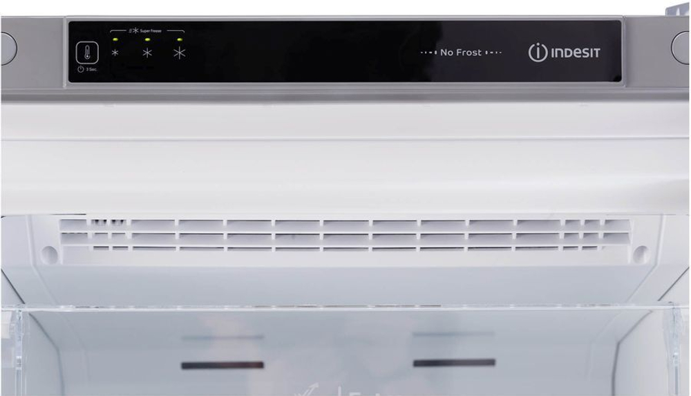 Морозильник шкаф Indesit DFZ 5175 S