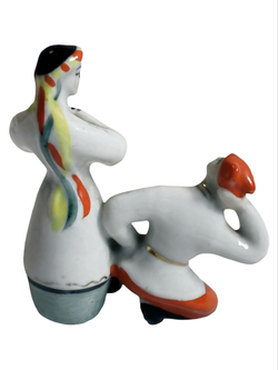 Статуэтка (миниатюра) "Танец с красноармейцем (Гопачок)"