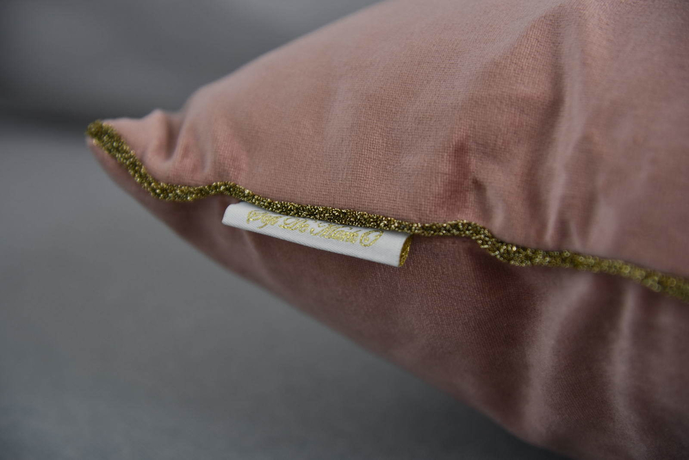 Наволочка 45х45 Sofi De MarkO Flash пепельно-розовая