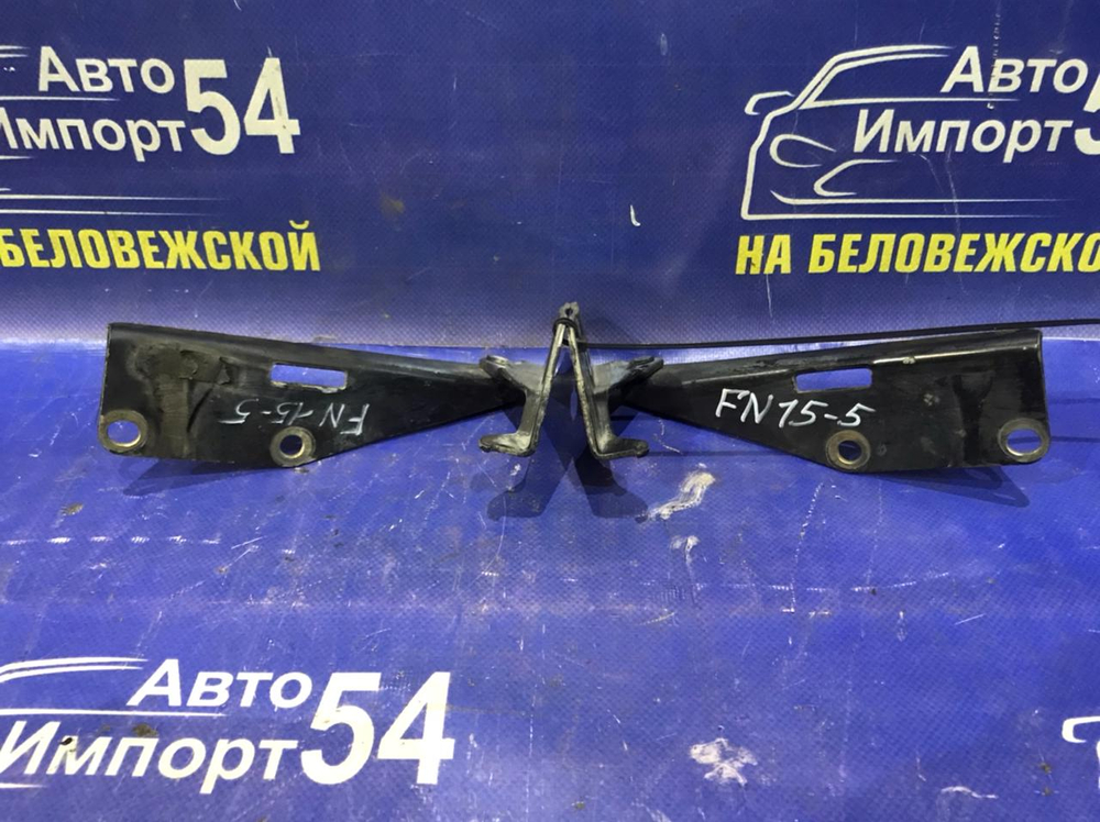 Петля капота правая NISSAN PULSAR 1999