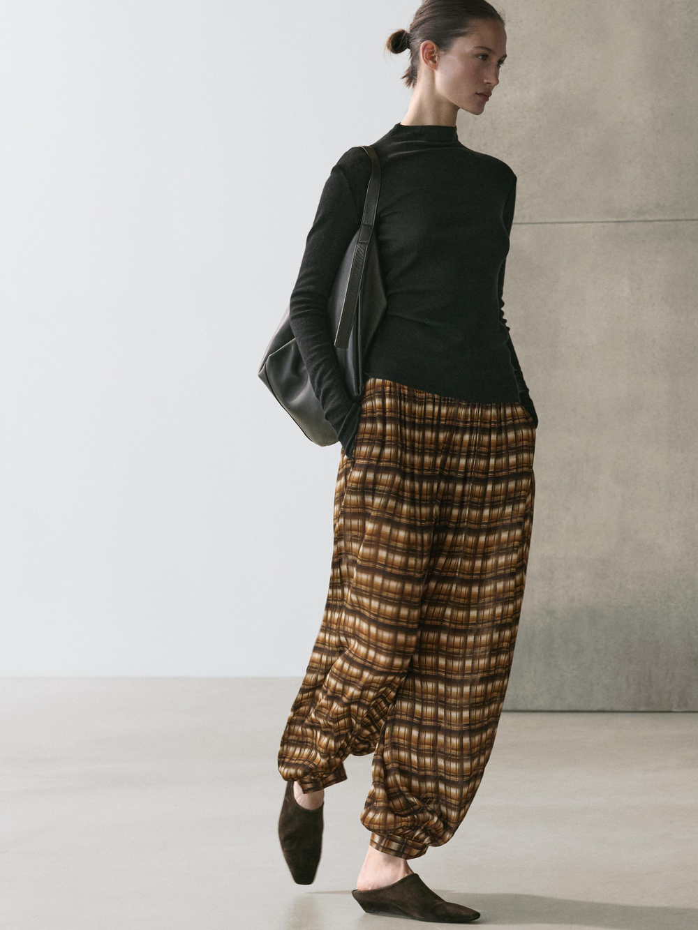 Massimo Dutti Свободные брюки-саруэль, горчично-желтый