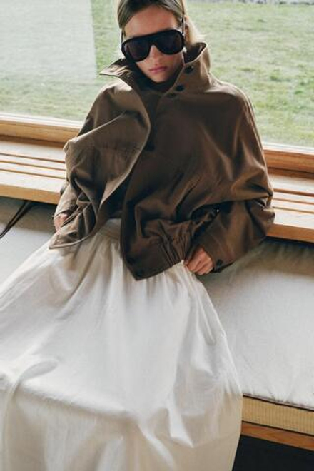 ZARA КУРТКА С ВОРОТНИКОМ-СТОЙКОЙ И ЭЛАСТИЧНЫМ НИЗОМ, КОРИЧНЕВЫЙ