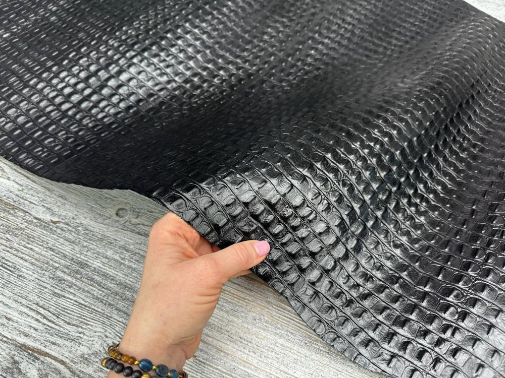 Crocco Back Black (1,3-1,5 мм), цв.черный, натуральная кожа