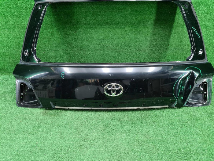 Крышка багажника Toyota Land Cruiser 200 (12-15)
