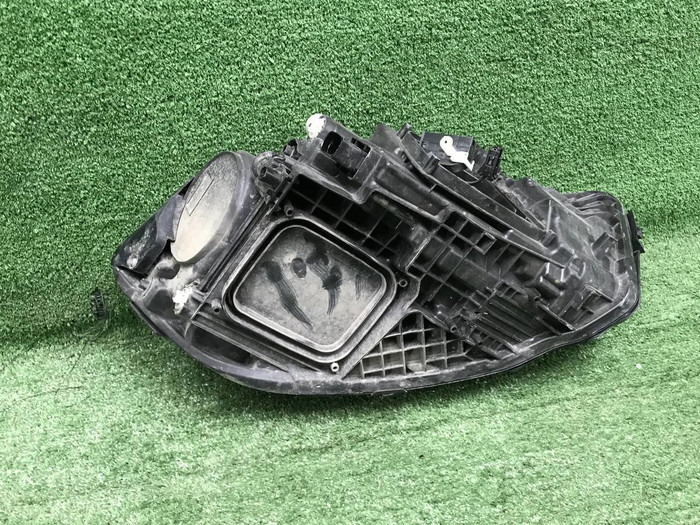 Фара левая Mercedes A W177 (2018-2022) LED