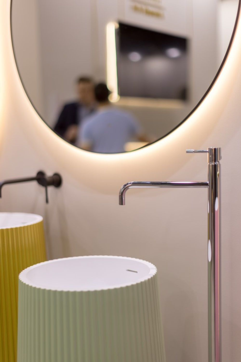 Напольный смеситель для раковины Boheme Uno 107-CR Chrome