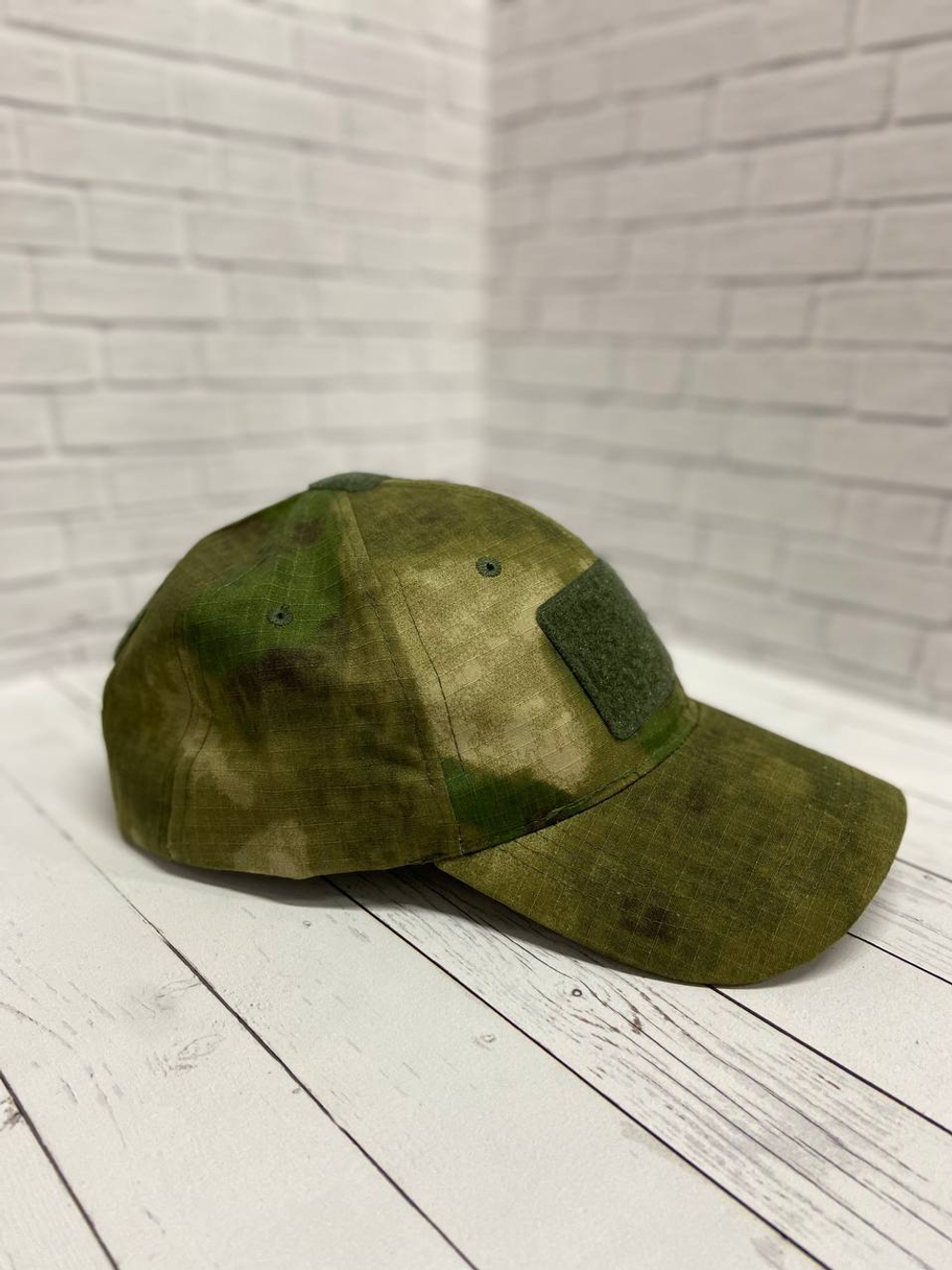 Бейсболка с липучками / мох