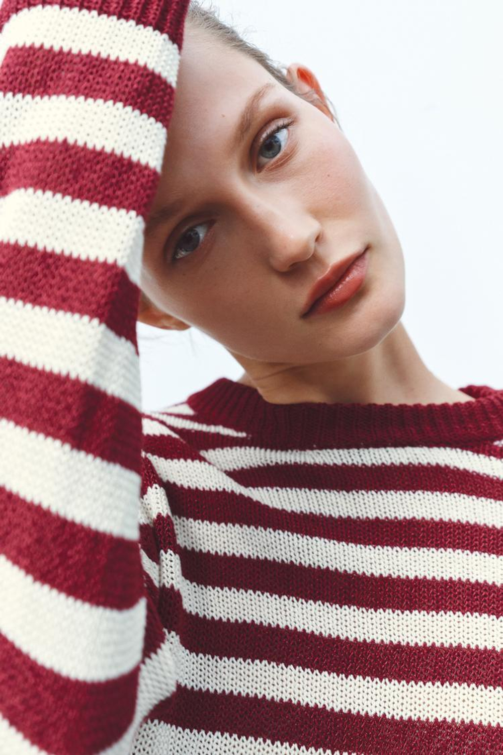 ZARA СВИТЕР В СТИЛЕ РУСТИК, ЭКРЮ/ГРАНАТОВЫЙ