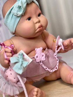 Кукла BERJUAN виниловая 50см Chubby Baby (20001)