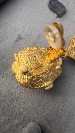 Серьги Yves Saint Laurent