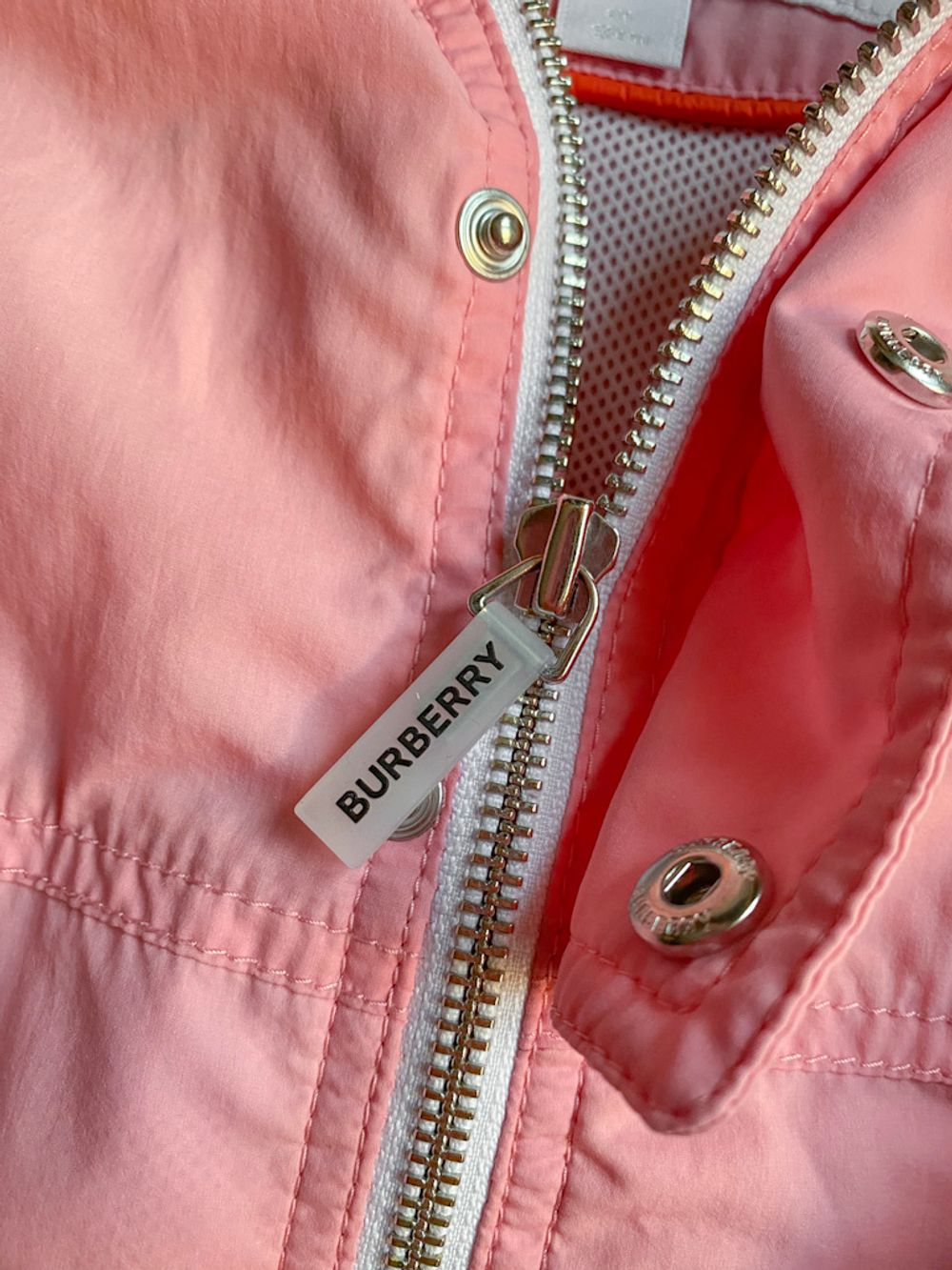 Ветровка Burberry, 92