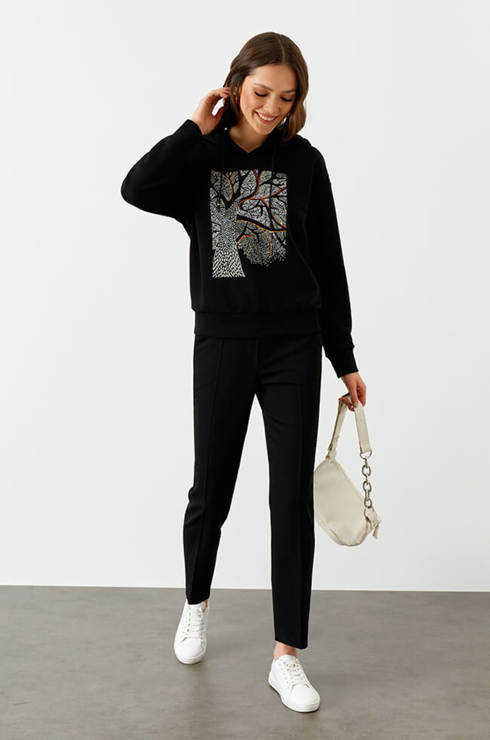 22733 Джемпер женский (черный)