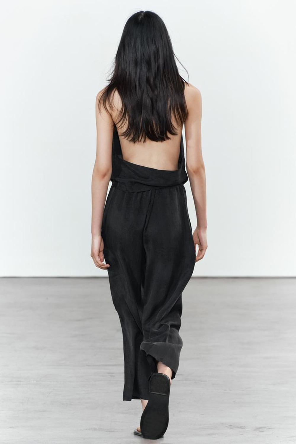 ZARA ТОП НА ЗАПÁХЕ С ГОРЛОВИНОЙ ХАЛТЕР — ZW COLLECTION, СЕРЫЙ С МЕЛАНЖЕВЫМ ЭФФЕКТОМ